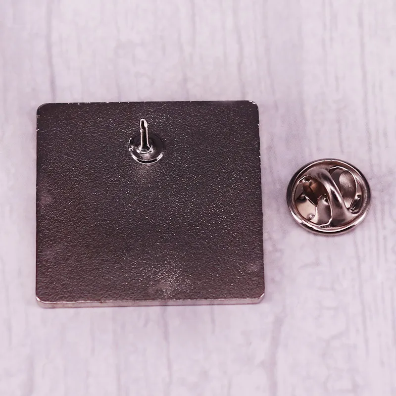 Nana Osaki Enamel Pin Ai Yazaw – Nana Anime Merchandise Bewertung und Preis